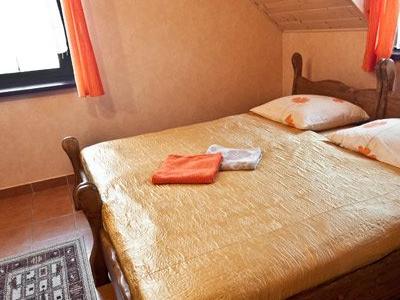 Apartament 48